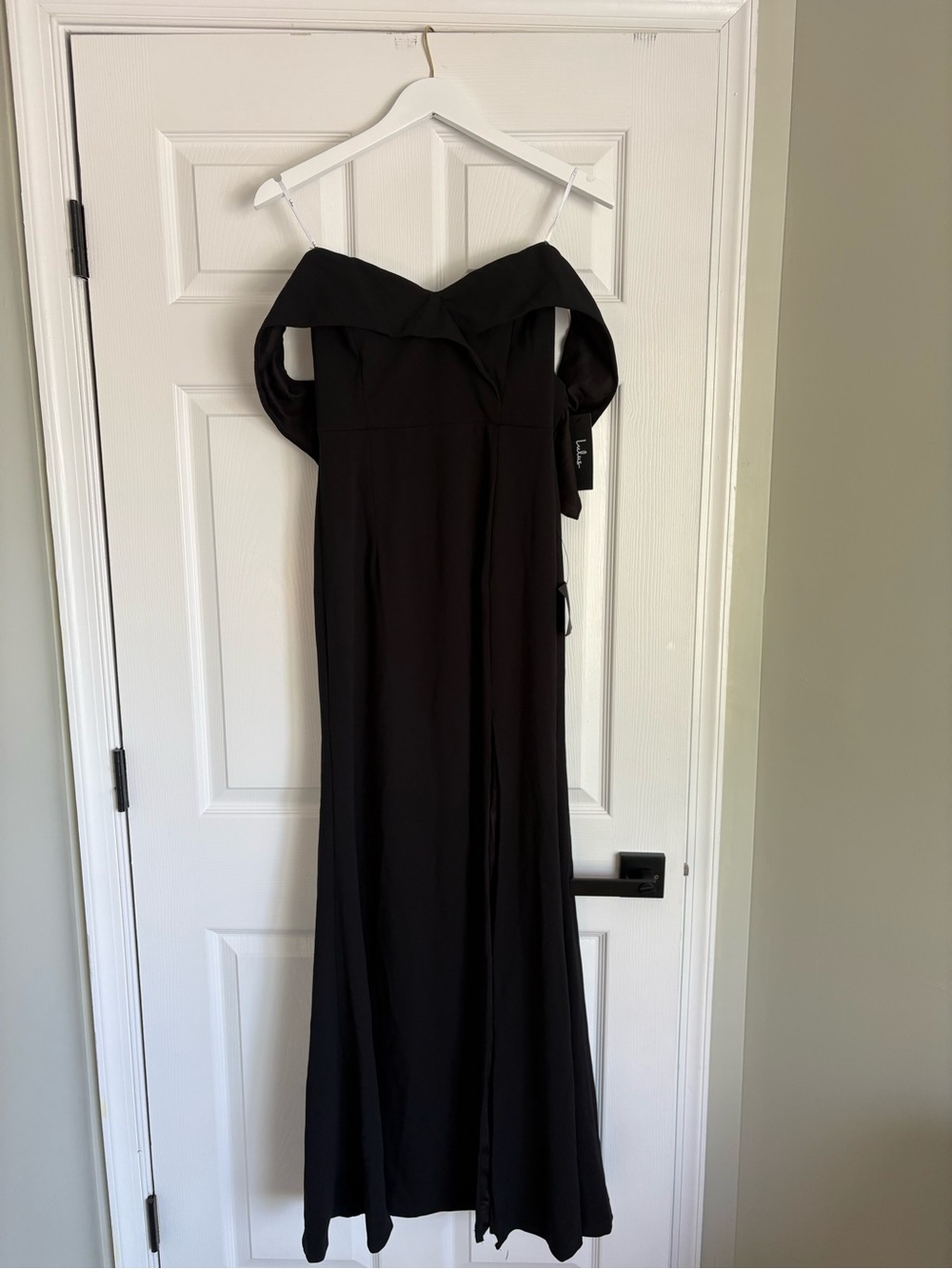 Lulu's Black Off-Shoulder Evening Gown with Thigh Slit - Picture 3 of 4